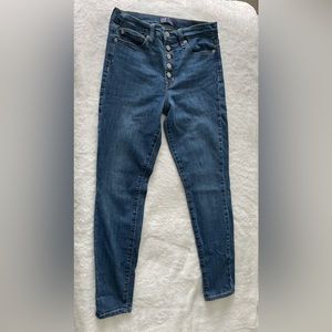 GAP Mid/High-Raised Skinny Jeans size 28 Regular